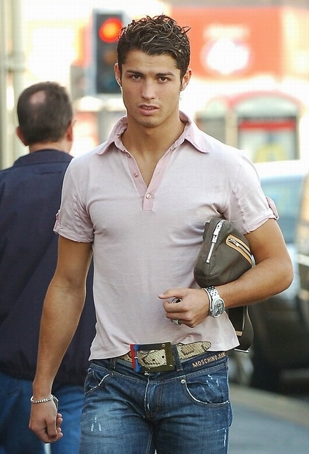 cristiano_ronaldo_shopping5[1].jpg