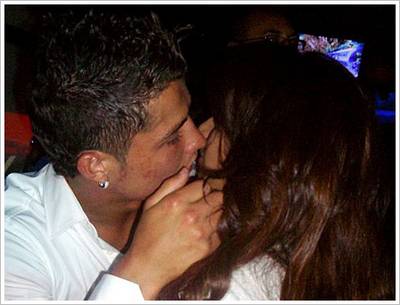 cristiano-ronaldo-and-bipasha-basu[1].jpg